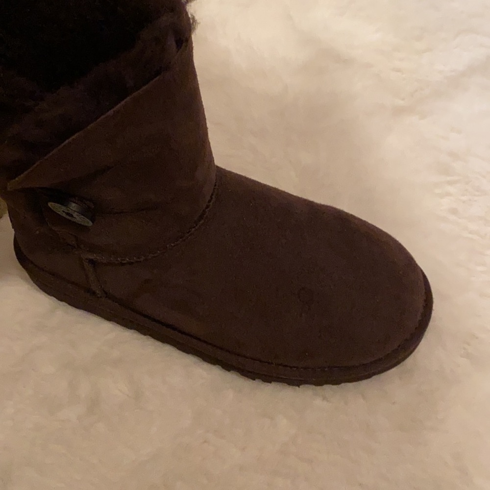 ugg bailey button boots - Picture 3 of 8